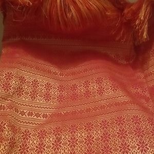 Large sari shawl or fabric